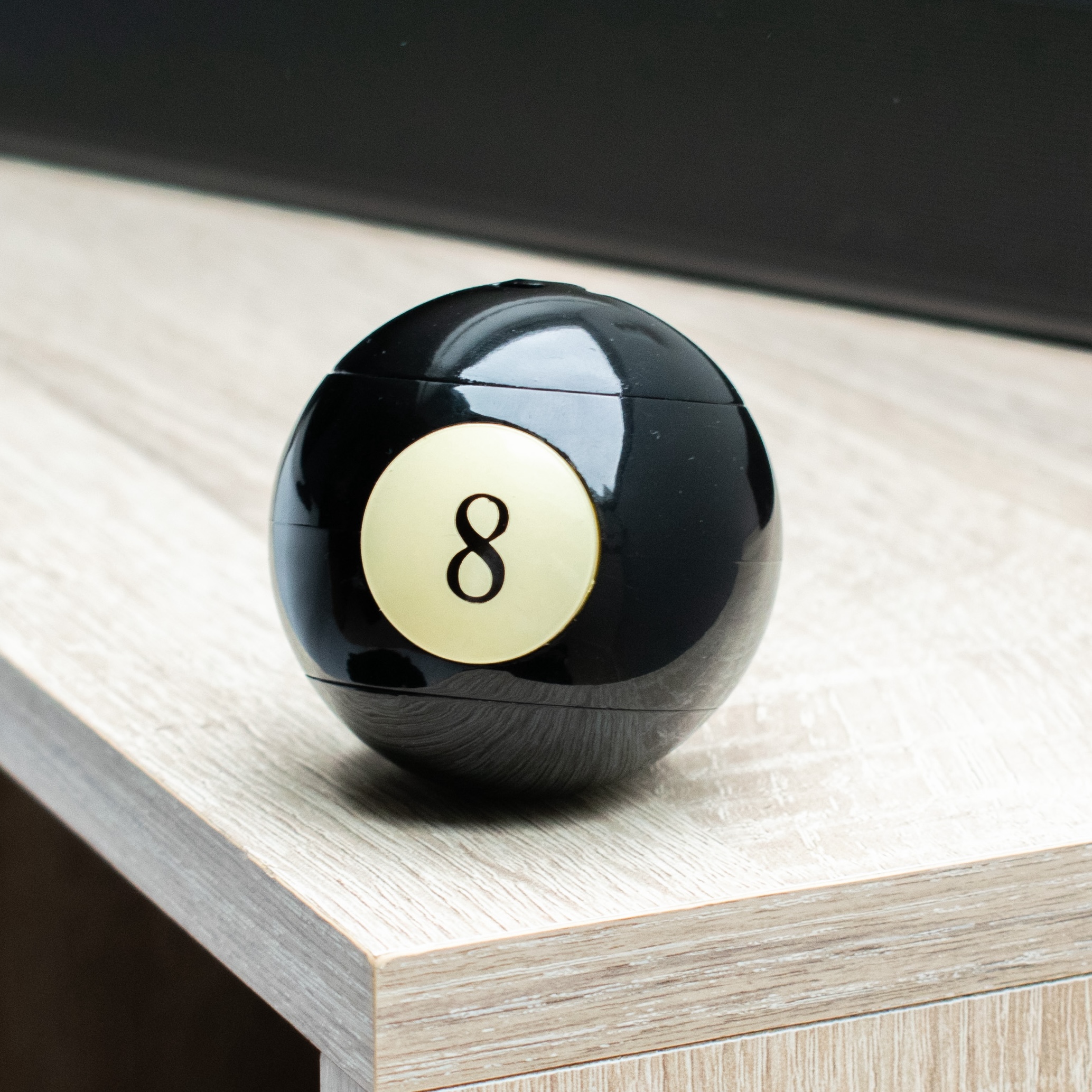 Billiard Ball 8 - Retro Lighter